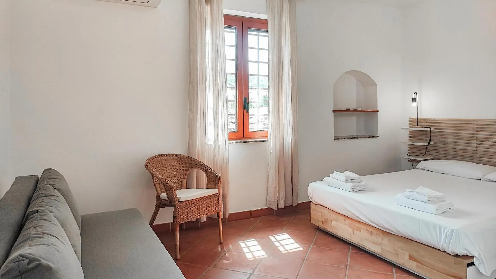 Nice Apartment In Santa Lucia Del Mela With Wifi